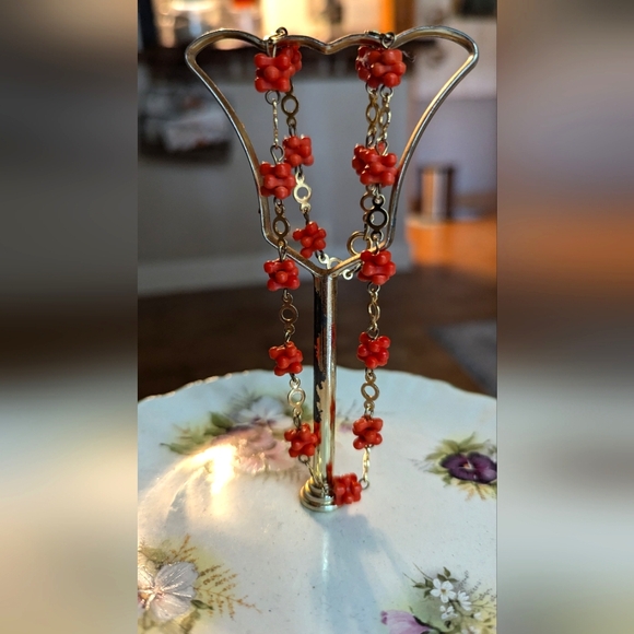 Jewelry - Vintage Gold tone‎ necklace